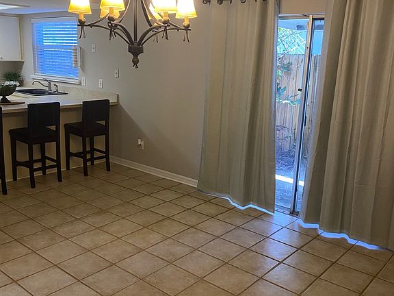 5th image of 14055 Briardale Ln