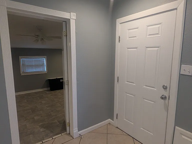 2100 Nottingham Rd — Photo 10
