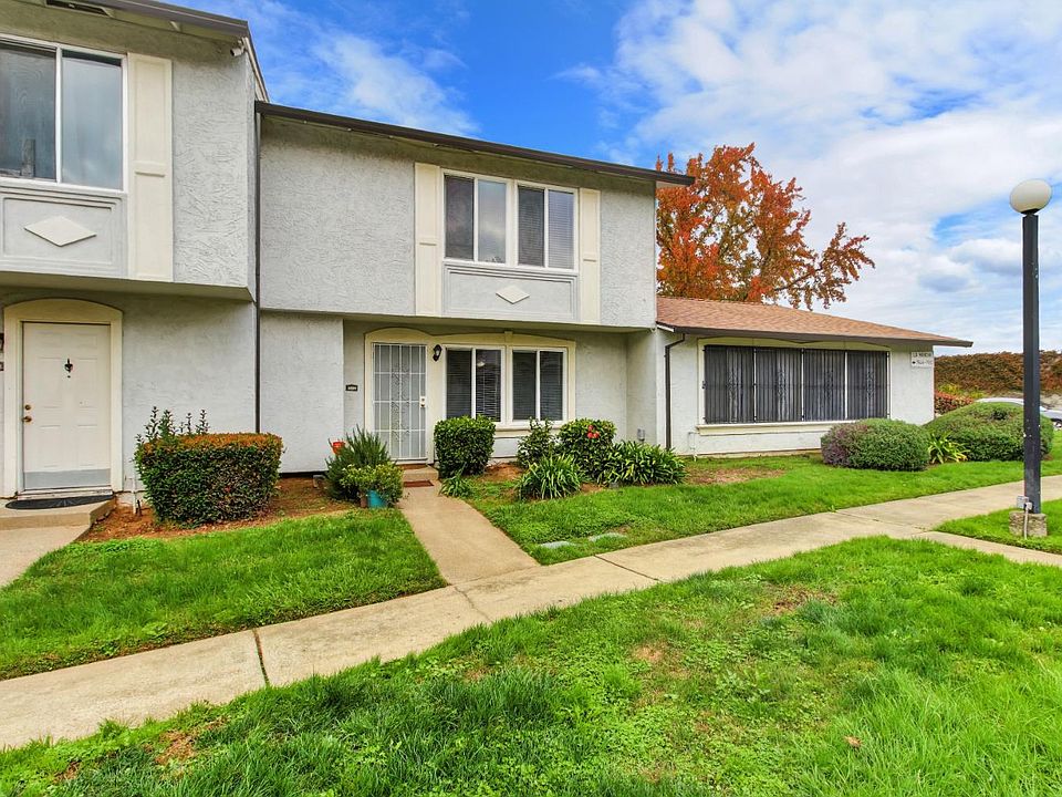 1st image of 7646 La Mancha Way