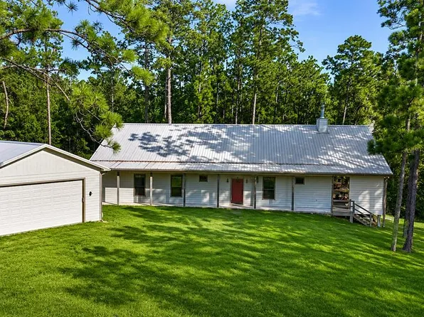 167 Ashbrook Ln, Brookeland, TX 75931