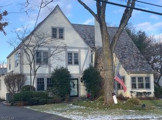 227 Hamilton Rd, Ridgewood, NJ 07450