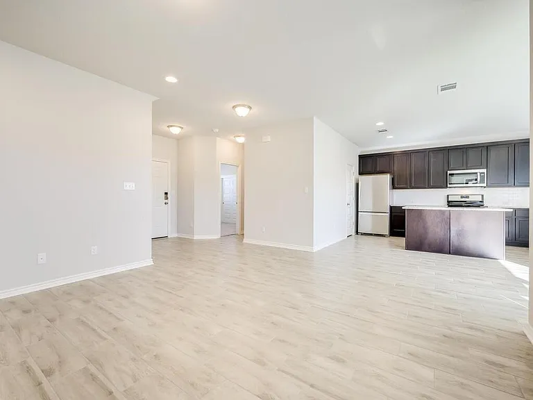 2117 Pecan Island Dr — Photo 5