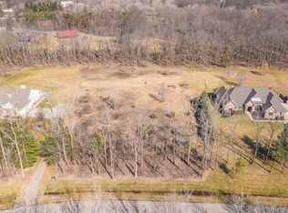 5174 Hidden Ridge Dr, Metamora, MI 48455