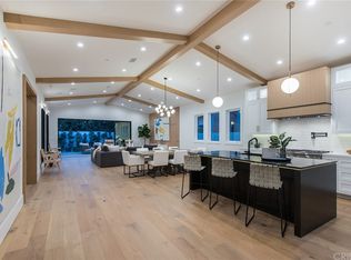 5249 Allott Ave, Van Nuys, CA 91401