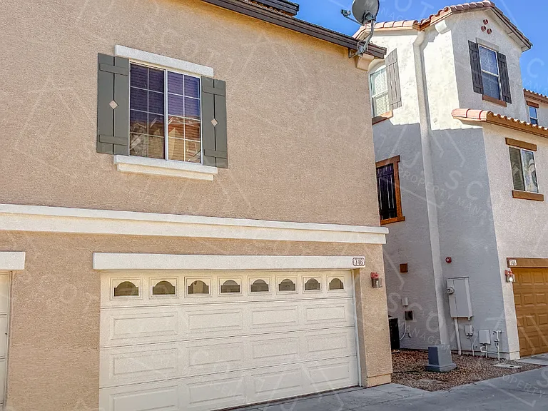 746 N Laguna Dr — Photo 21