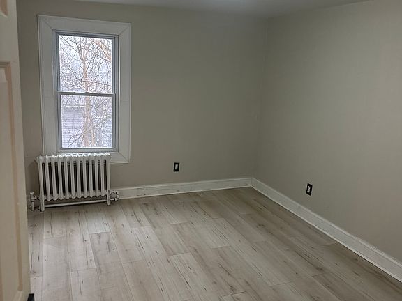 4th image of 1310 Willis Ave APT 4