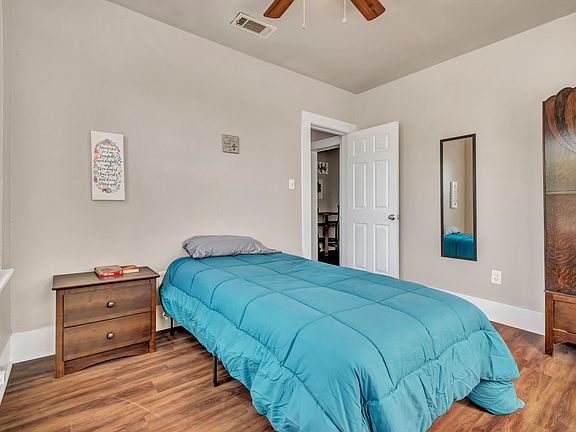 5th image of 216 Jack Borden Way