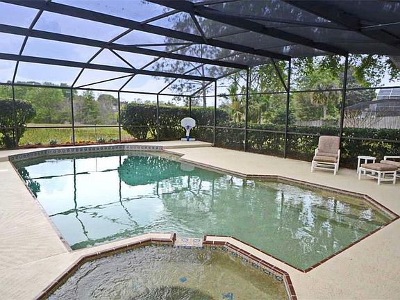 4th image of 796 Lake Como Dr