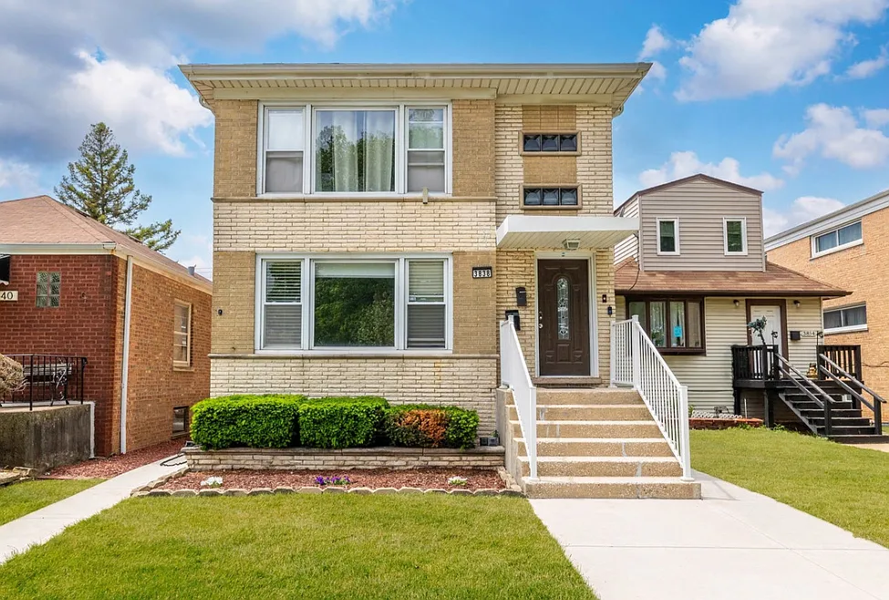 3 bed, 1200 sqft, $2,250 — Photo 1