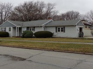 9920 Chaucer St, Westchester, IL 60154