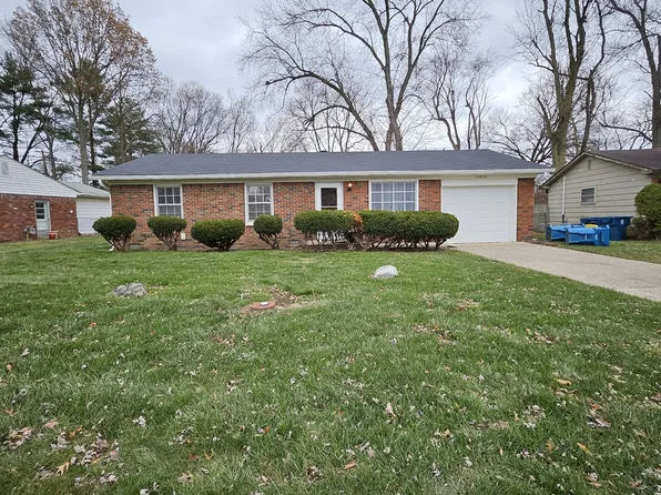 10909 College Place Dr, Indianapolis, IN 46280