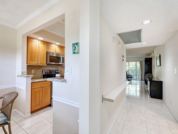 2nd image of 1503 Cayman Way #H4