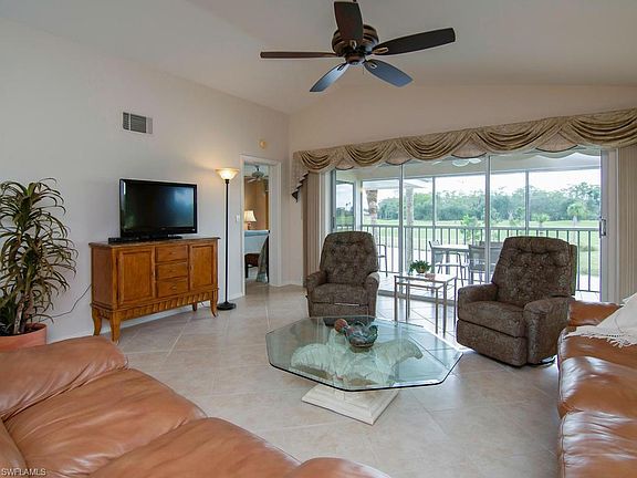 4th image of 6280 Bellerive Ave #2-205