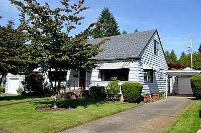 1st image of 3024 Moore St SE