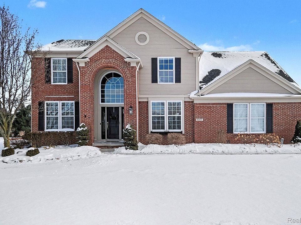 1st image of 8375 Oxford Ln