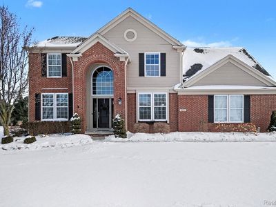 8375 Oxford Ln, Grand Blanc, MI, 48439