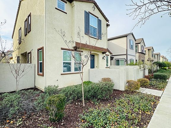 3rd image of 2473 Pleasant Grove Blvd