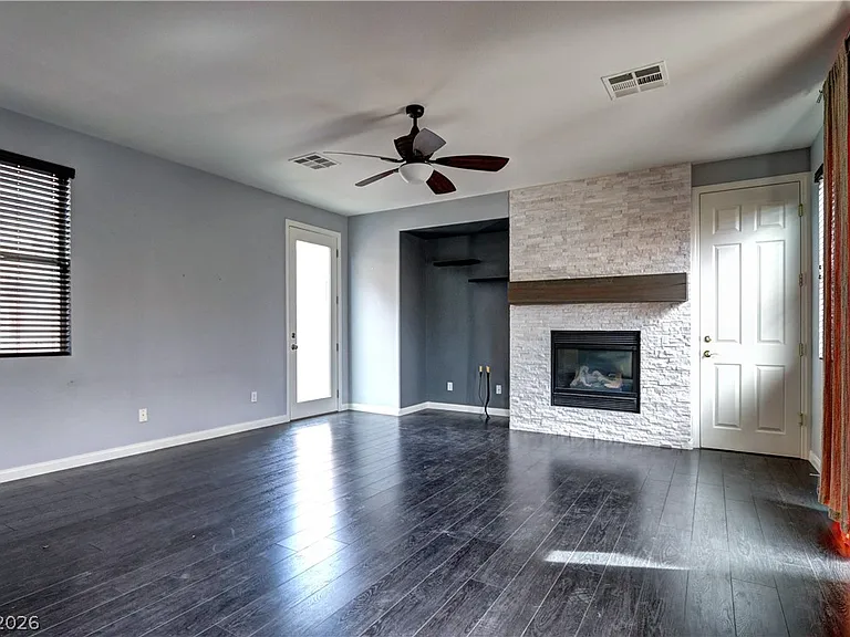 10471 Foggy Glen Ave — Photo 6