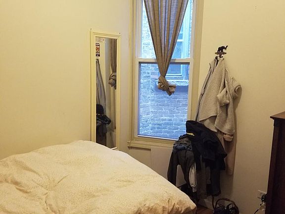 2nd image of 1749 W Erie St #1REAR
