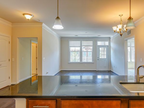 13722 Neil Armstrong Ave APT 304