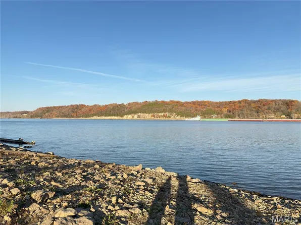 800 Pillsbury Rd, Winfield, MO 63389