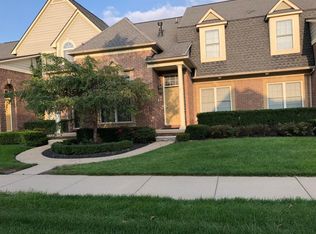 1285 W Crystal Cir, Canton, MI 48187