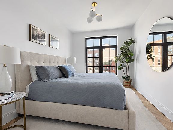 5th image of 300 W 122nd St APT 10C