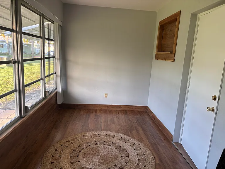 211 Country Ln #C — Photo 22