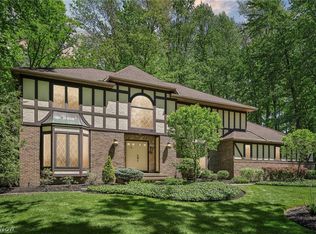 9543 Pilgrim Dr, Mentor, OH 44060