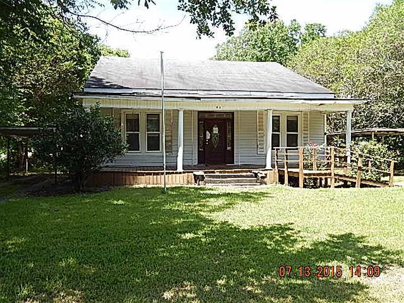 1st image of 415 Linda Ln