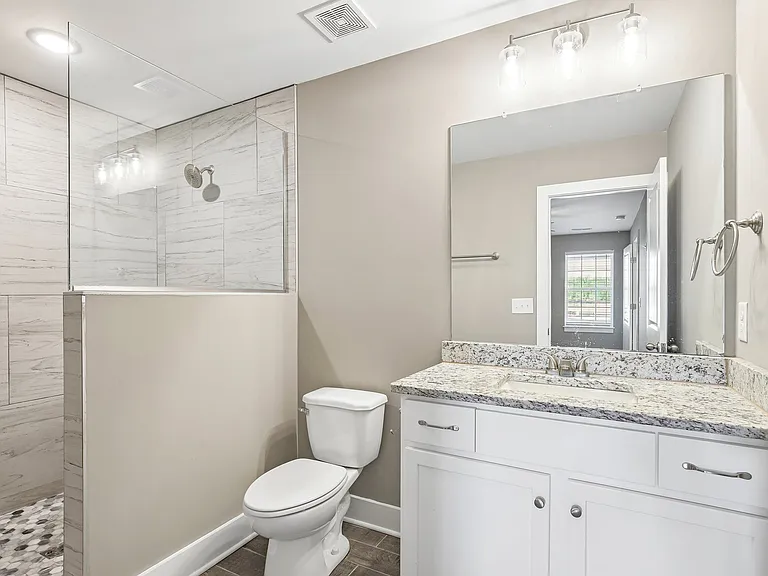 South Maple Townhomes — Photo 12