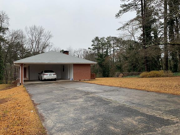 4th image of 2268 Fox Dr