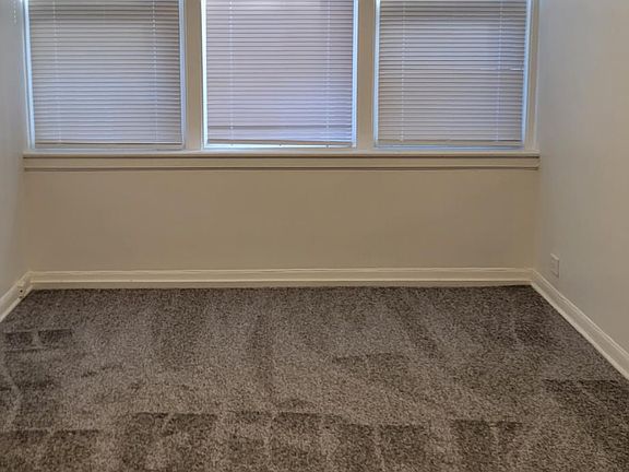 4th image of 6119 N Cicero Ave APT 8