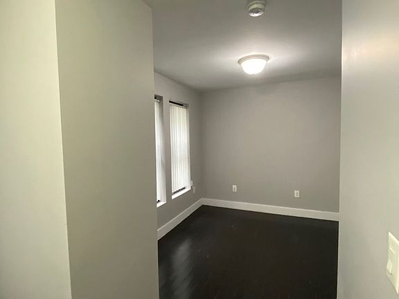 5th image of 90 Wadsworth Ave APT 4A