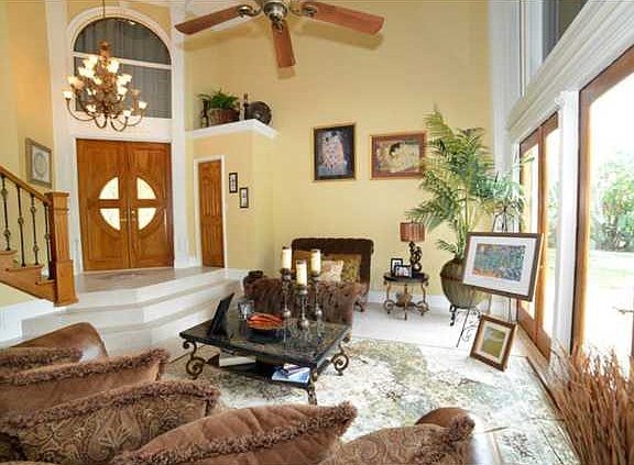 Home For Sale In The Colony at LErmi