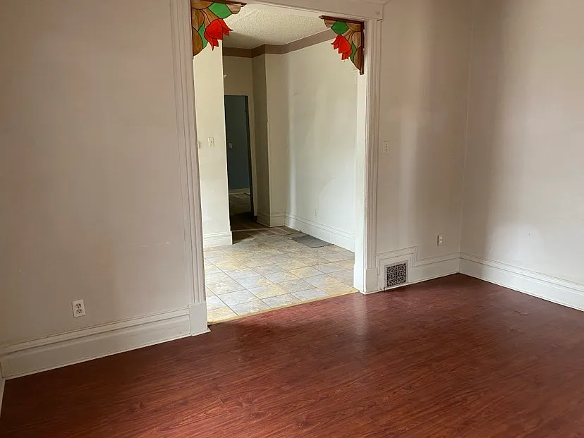 3 bed, 1374 sqft, $1,450 — Photo 3