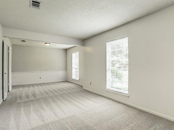 5th image of 13939 Charlynn Oaks Dr