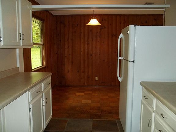 5th image of 1309 Sumac Dr