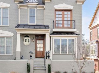 2764 Town Mews Ln, Charlottesville, VA 22901