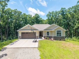 825 State Route Y, Harrisburg, MO 65256
