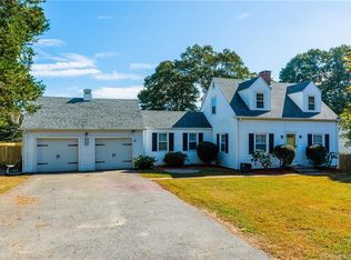 108 Twin Hills Dr, Groton, CT 06340