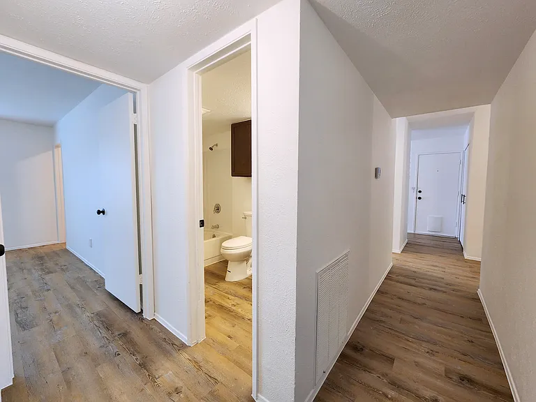 5541 Ragan Dr — Photo 21