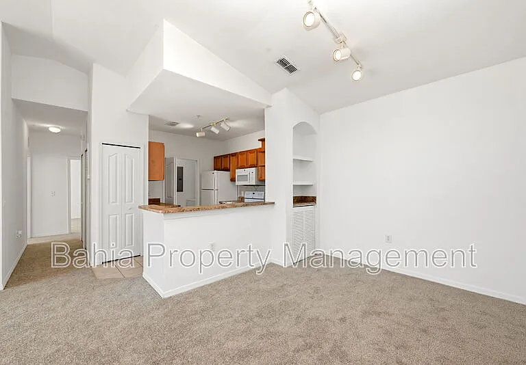 6169 Metrowest Blvd #305 — Photo 4