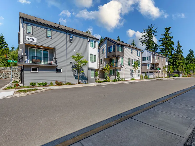 18816 67th Ave NE #4 — Photo 34