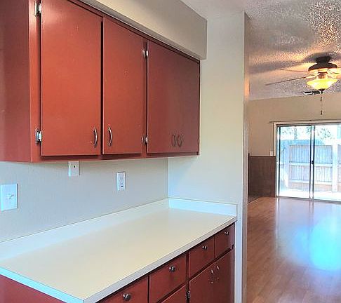 5th image of 4358 Greenholme Dr APT 9