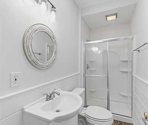 5th image of 3024 Brown St