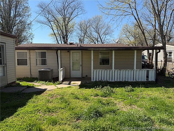 4th image of 308 Emily Avenue