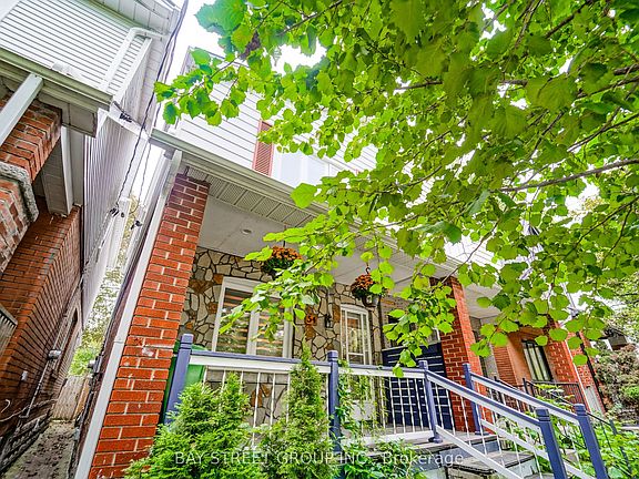 2nd image of 54 Thyra Ave