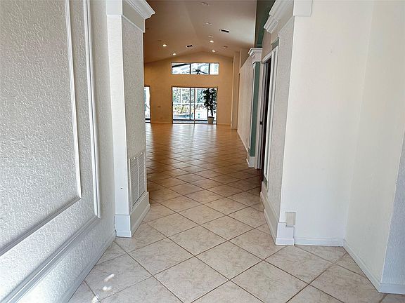4th image of 6565 Sherbrook Drive