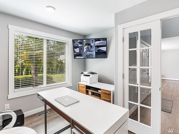 5th image of 8523 143rd Street Ct E